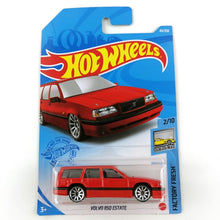 Load image into Gallery viewer, HOT WHEELS Cars 1/64 VOLVO 850 ESTATE Collector Edition
